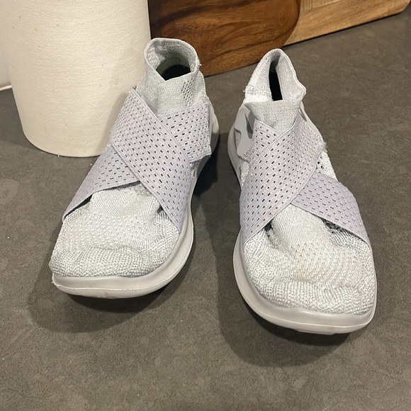 Nike Velcro Free Run Motion Size 7 - Picture 3 of 8